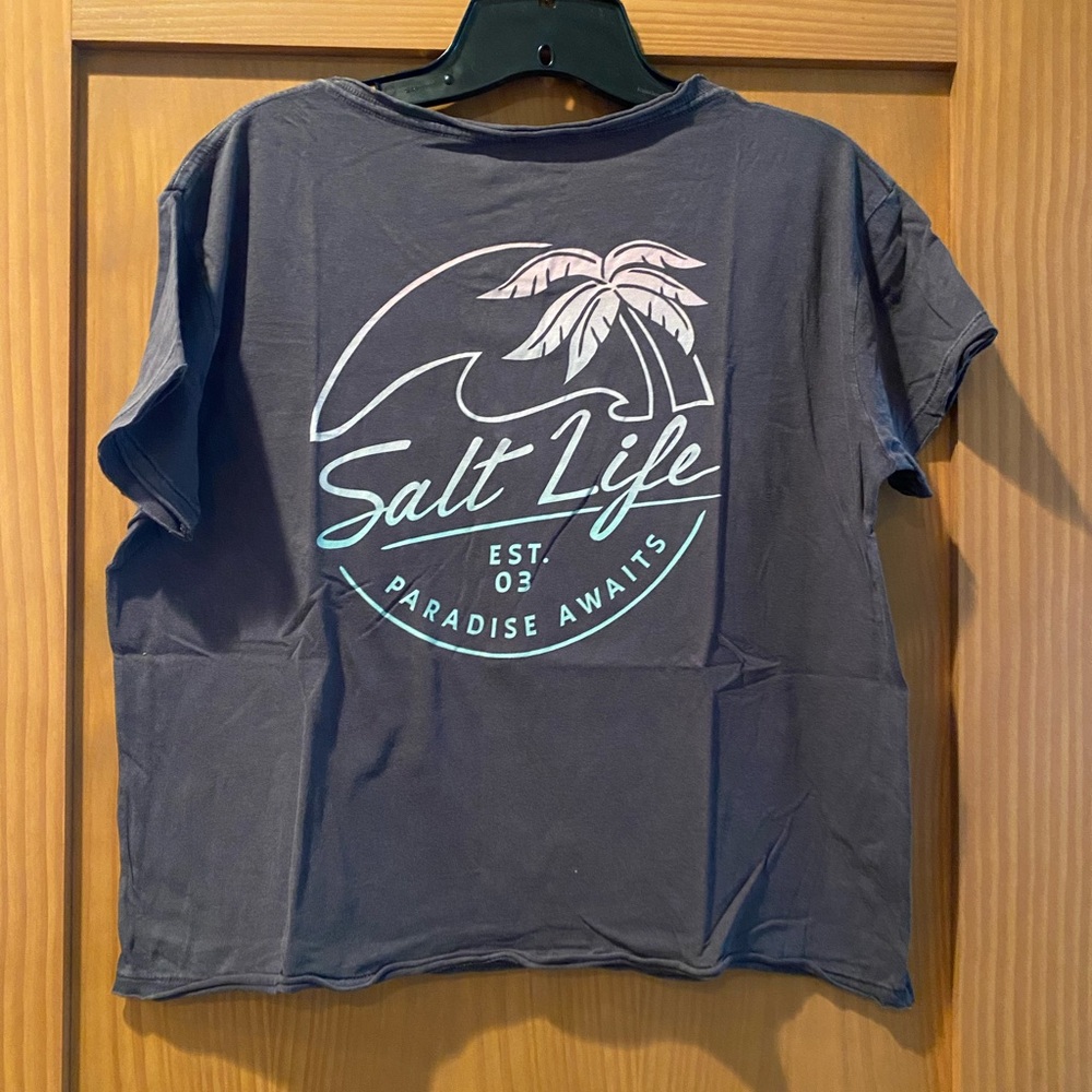 🍉Salt Life Women’s Paradise, Awaits, Gray Crop Top Short Sleeves NWT